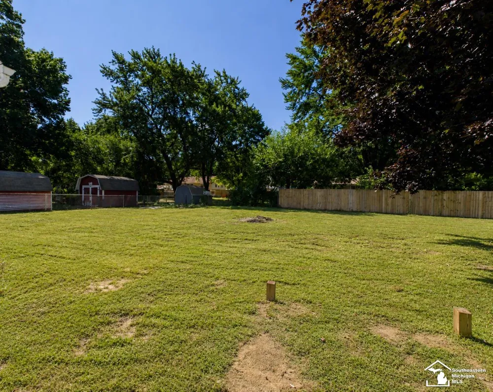 855 Mildred Avenue Bedford Township, MI 48182