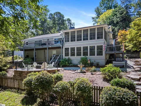 126 Indian Hill