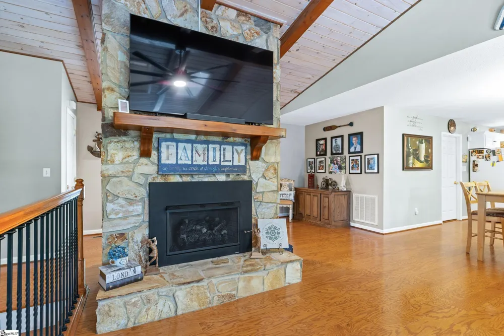 126 Indian Hill Westminster, SC 29693