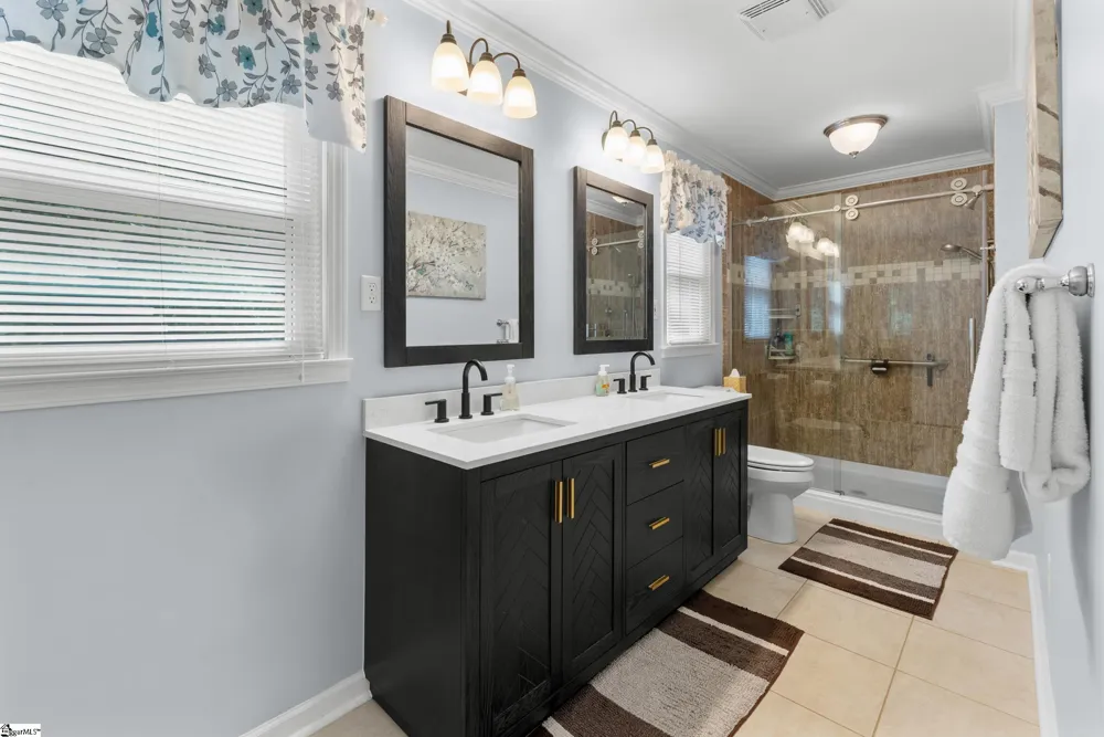 126 Indian Hill Westminster, SC 29693