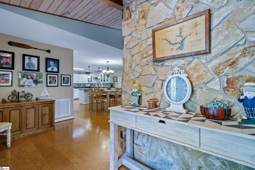 126 Indian Hill Westminster, SC 29693