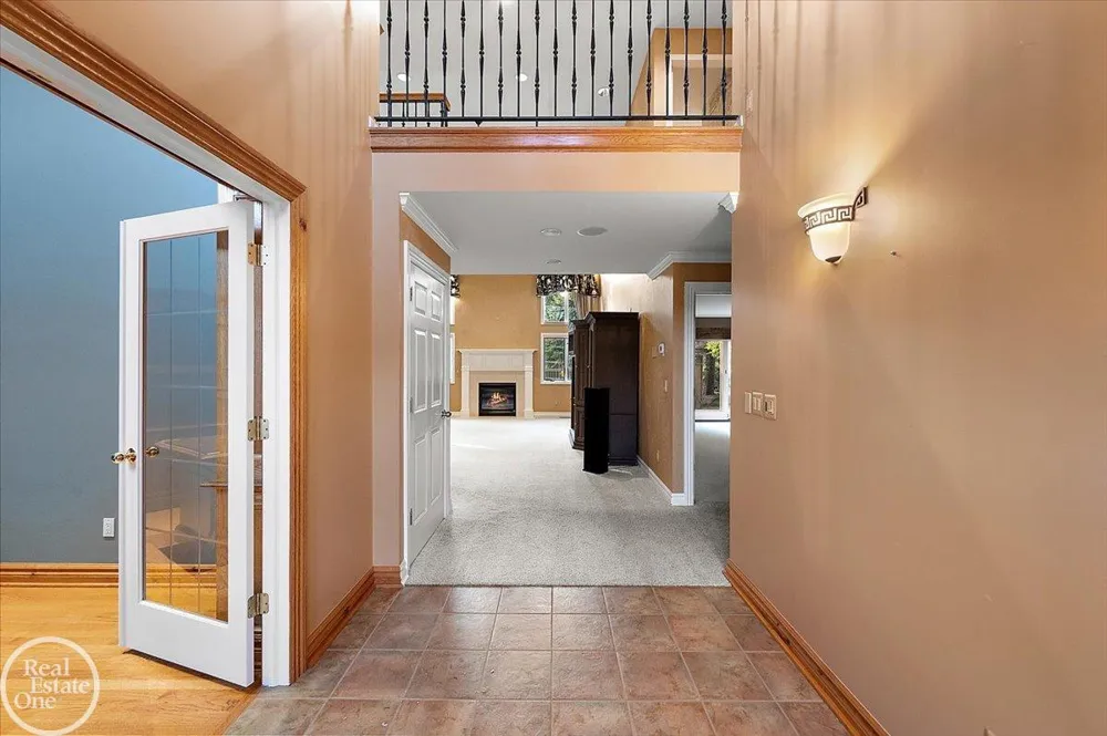 8849 Heatherwood Court Washington Township, MI 48095