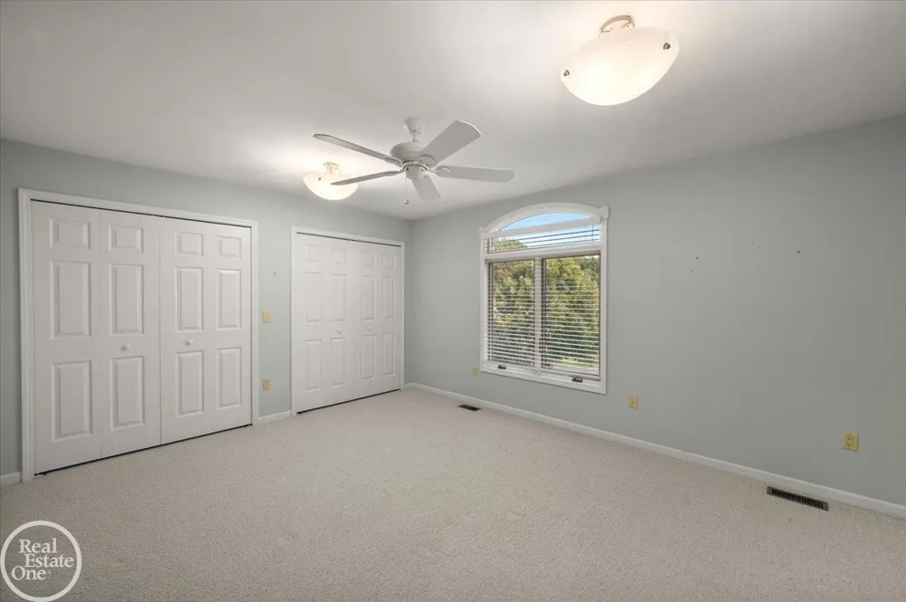 8849 Heatherwood Court Washington Township, MI 48095