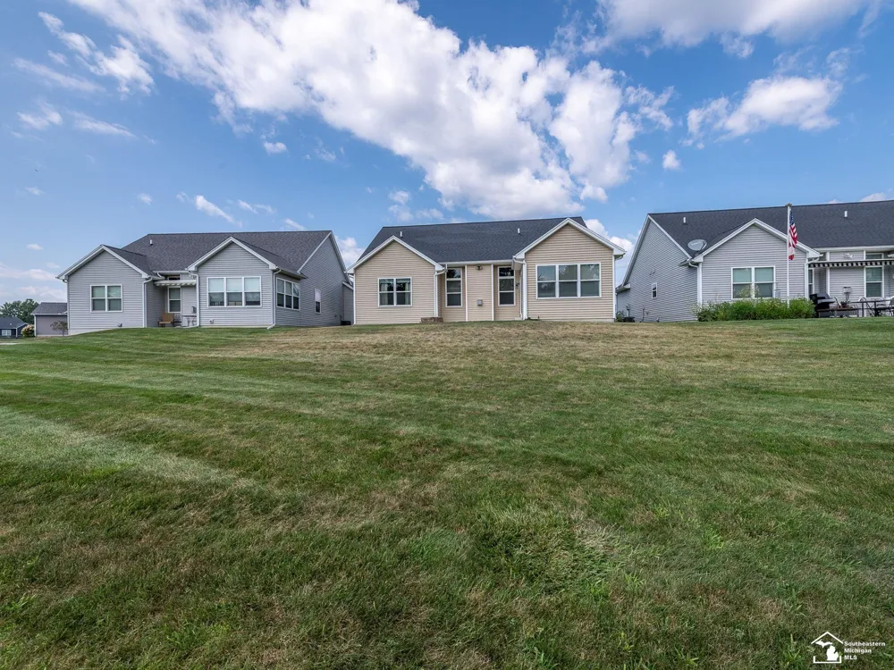 3549 Summer Breeze Drive Unknown, MI 48144