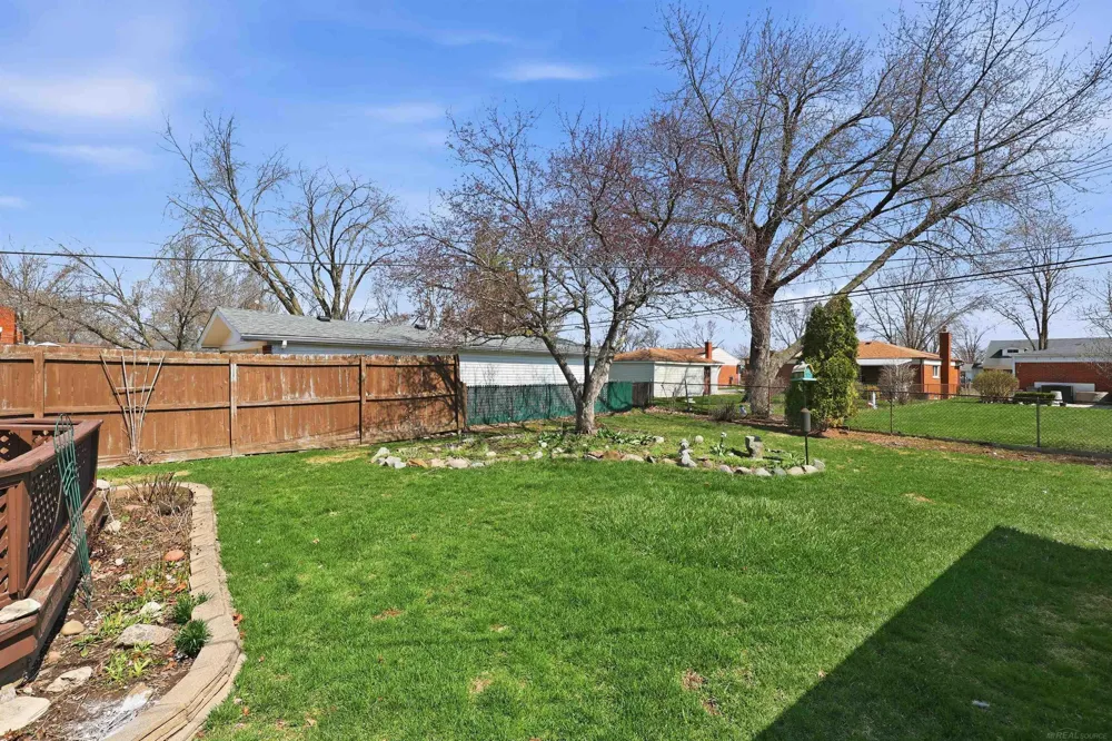 33226 Vista Way Street Fraser City, MI 48026