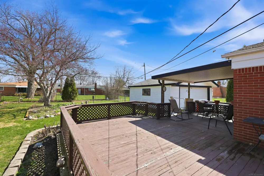 33226 Vista Way Street Fraser City, MI 48026