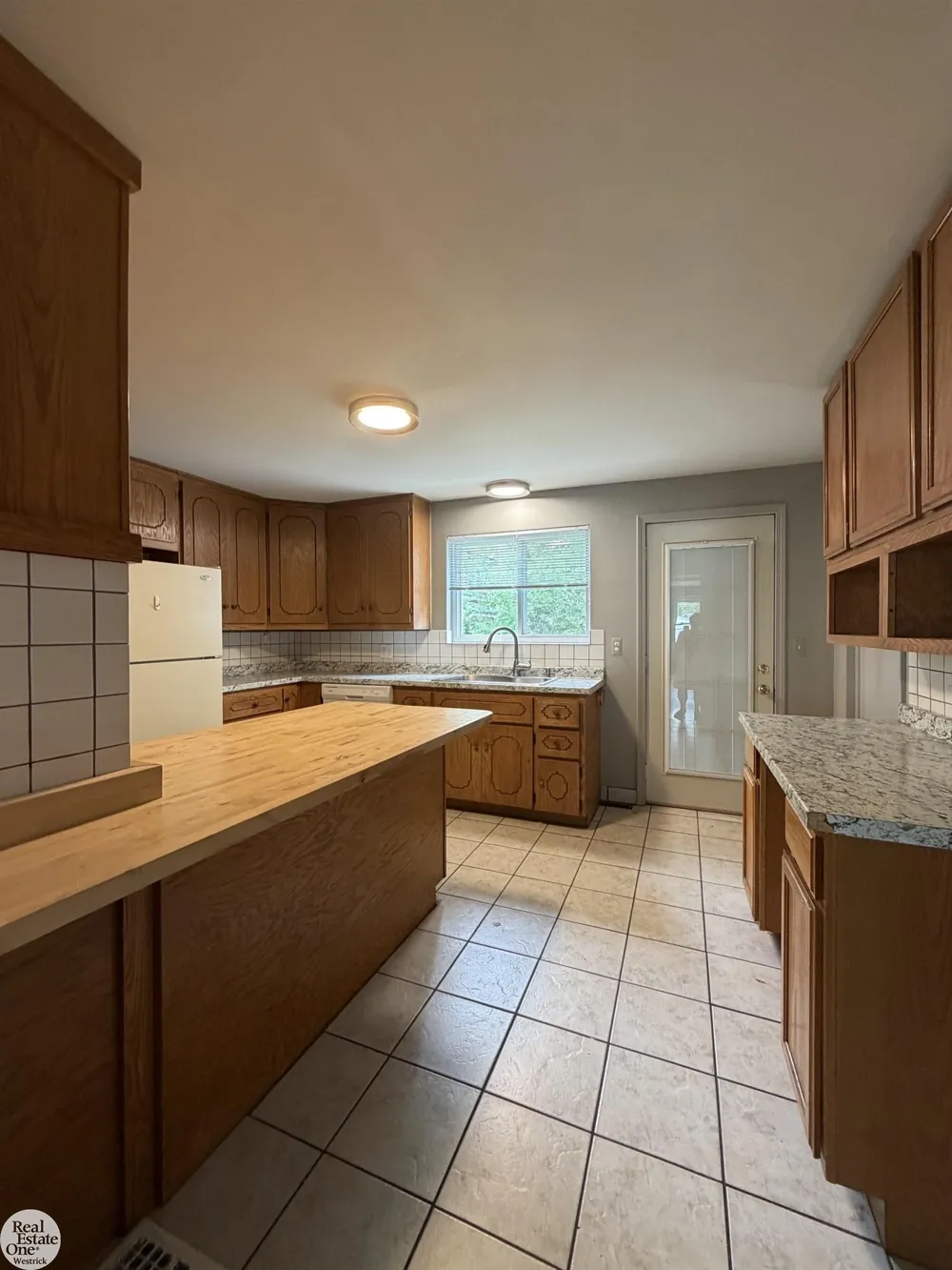 147 Robertson Street Marine City City, MI 48039