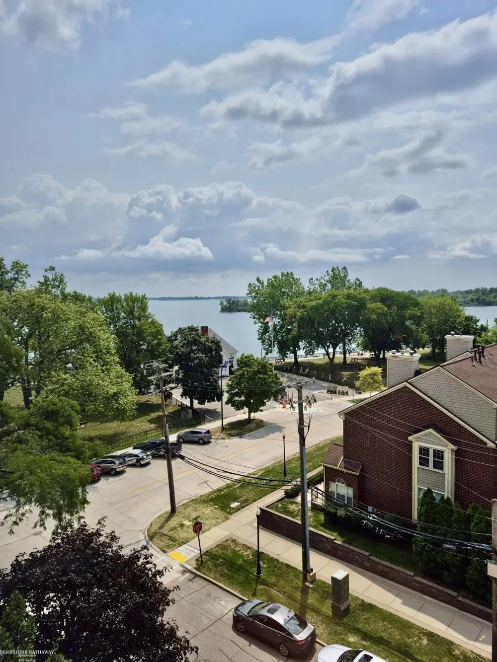 20 Chestnut Street Wyandotte City, MI 48192