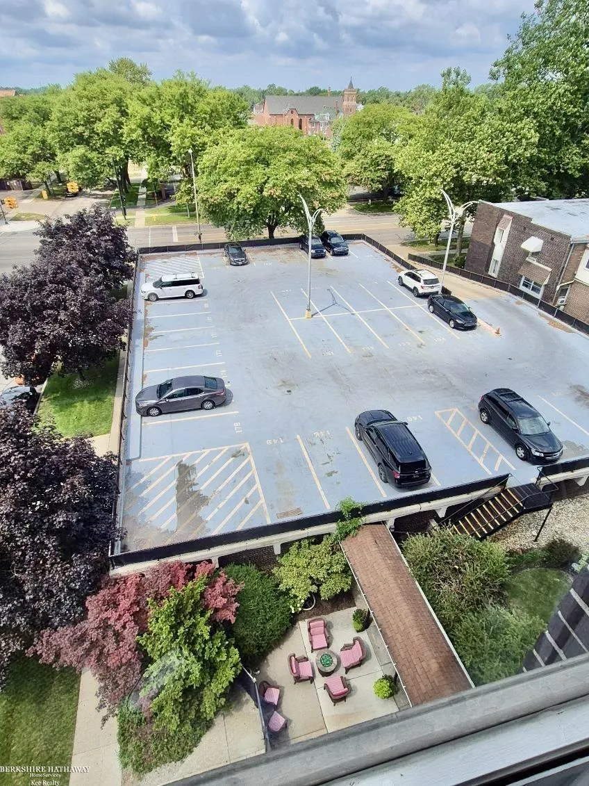 20 Chestnut Street Wyandotte City, MI 48192