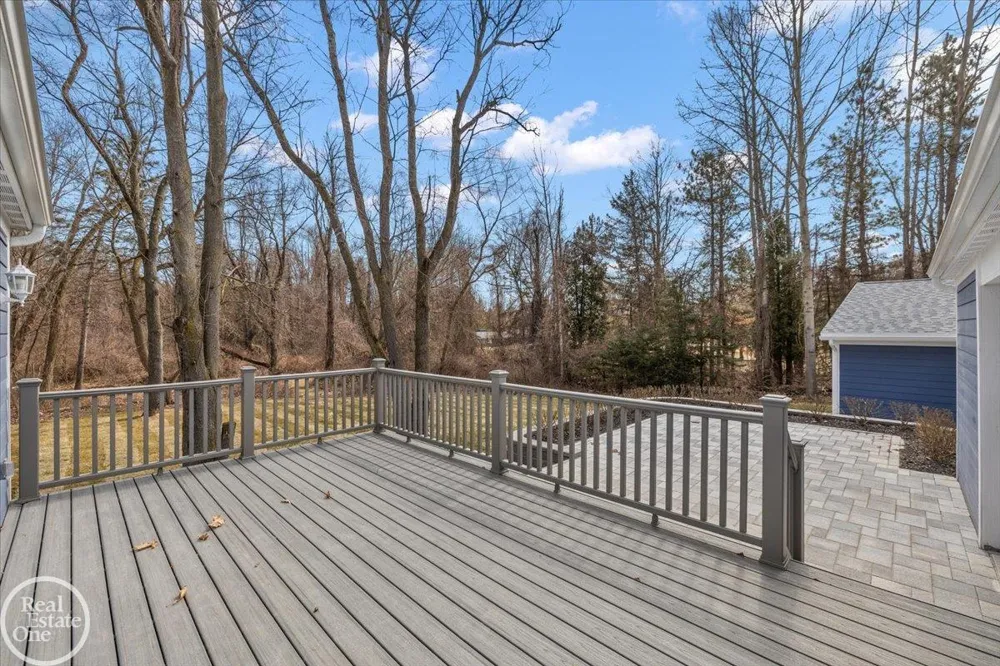 68000 Dequindre Road Washington Township, MI 48095