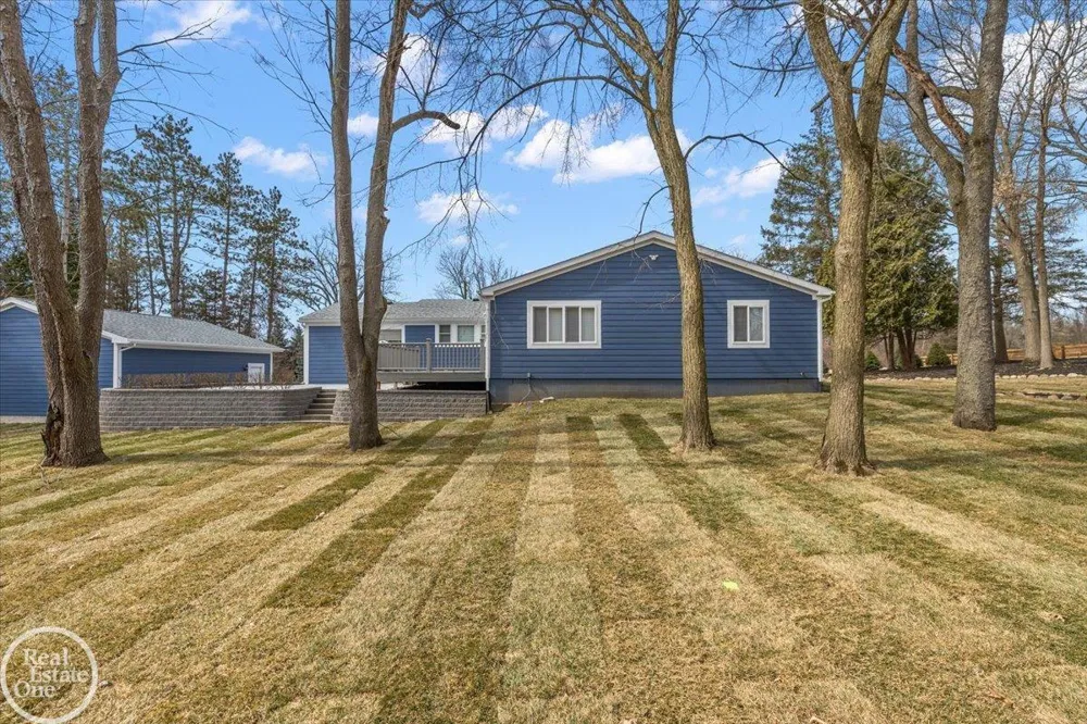 68000 Dequindre Road Washington Township, MI 48095