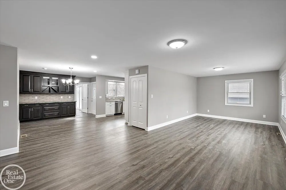 68000 Dequindre Road Washington Township, MI 48095