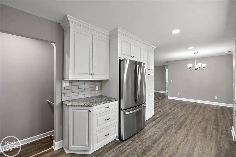 68000 Dequindre Road Washington Township, MI 48095