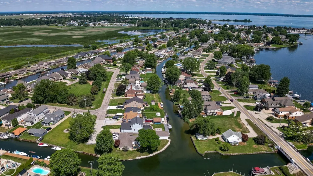 38777 Lakeshore Drive Harrison Charter Township, MI 48045