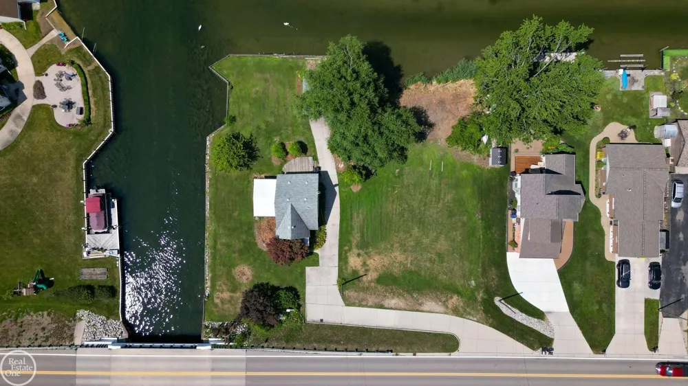 38777 Lakeshore Drive Harrison Charter Township, MI 48045