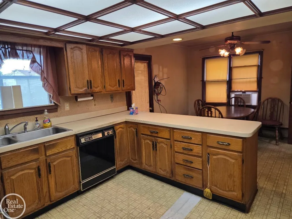38777 Lakeshore Drive Harrison Charter Township, MI 48045