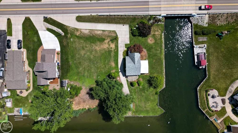 38777 Lakeshore Drive Harrison Charter Township, MI 48045