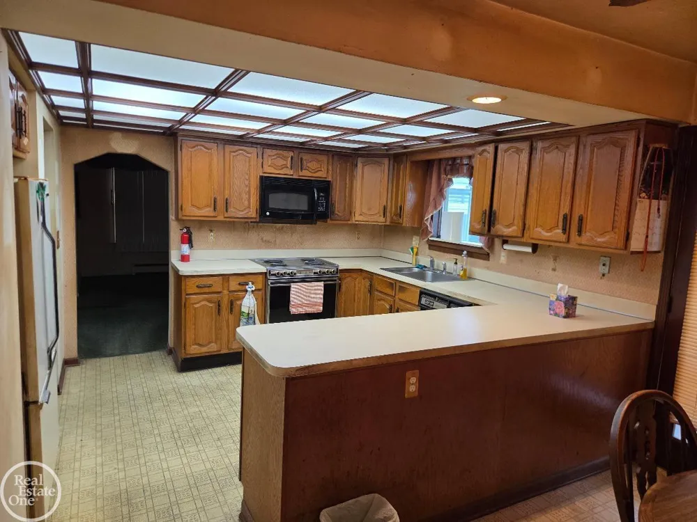 38777 Lakeshore Drive Harrison Charter Township, MI 48045