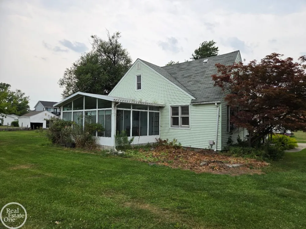 38777 Lakeshore Drive Harrison Charter Township, MI 48045