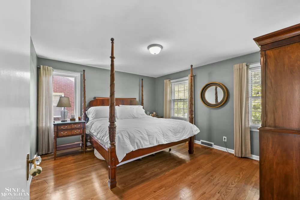 433 Maison Road Grosse Pointe Farms City, MI 48236