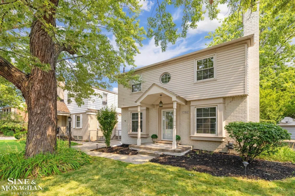 1396 Vernier Road Grosse Pointe Woods City, MI 48236