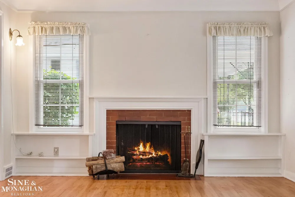 1396 Vernier Road Grosse Pointe Woods City, MI 48236