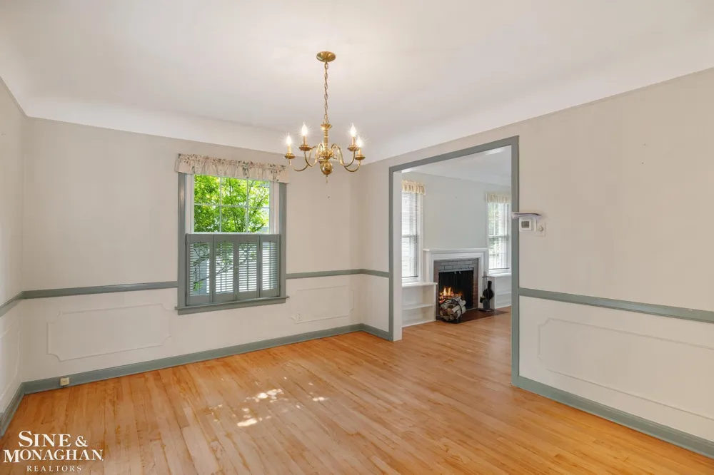 1396 Vernier Road Grosse Pointe Woods City, MI 48236