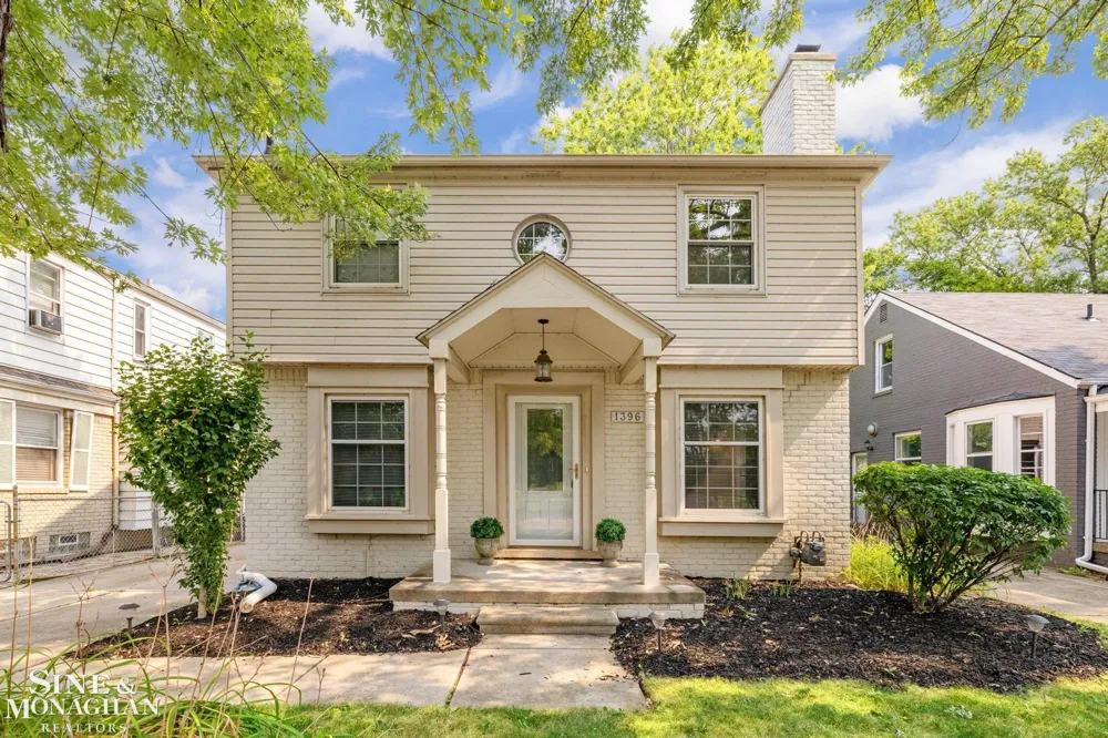 1396 Vernier Road Grosse Pointe Woods City, MI 48236