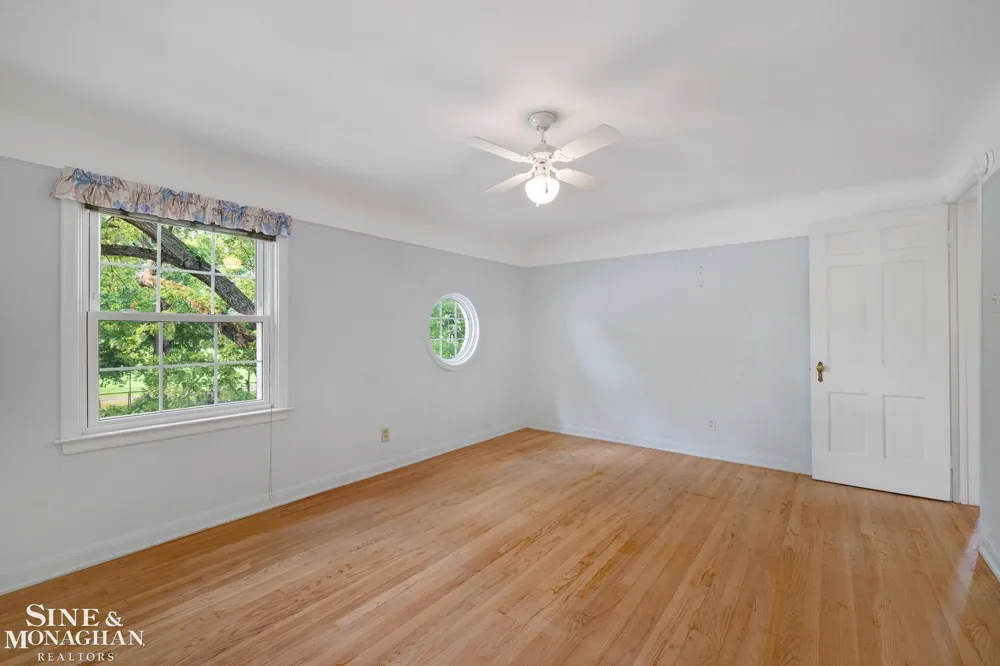 1396 Vernier Road Grosse Pointe Woods City, MI 48236
