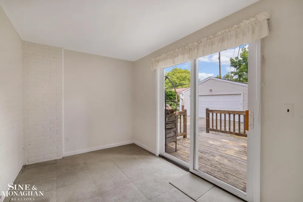 1396 Vernier Road Grosse Pointe Woods City, MI 48236