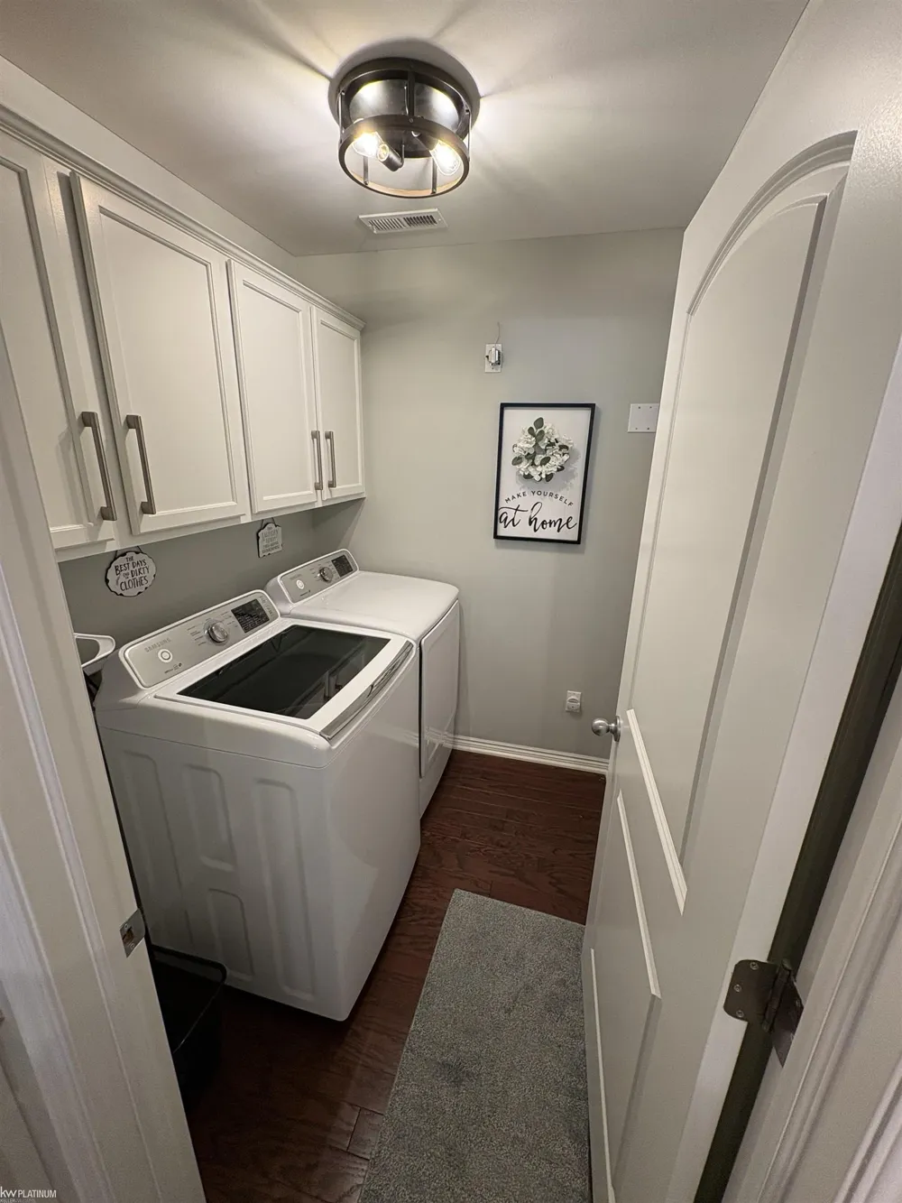 6989 Boulder Pointe Drive Washington Township, MI 48094
