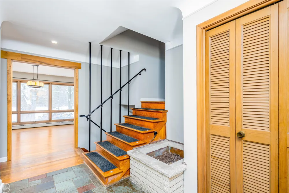 6026 Via Toscana Street Troy City, MI 48085
