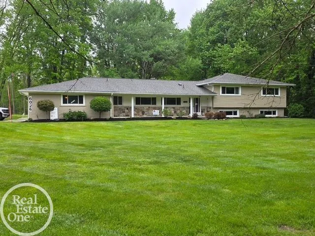 6026 Via Toscana Street Troy City, MI 48085