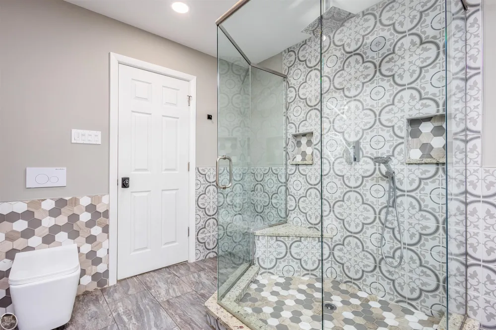 6026 Via Toscana Street Troy City, MI 48085