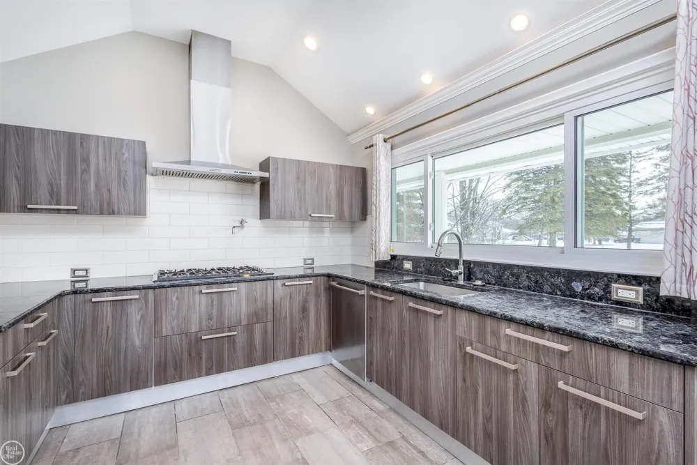 6026 Via Toscana Street Troy City, MI 48085