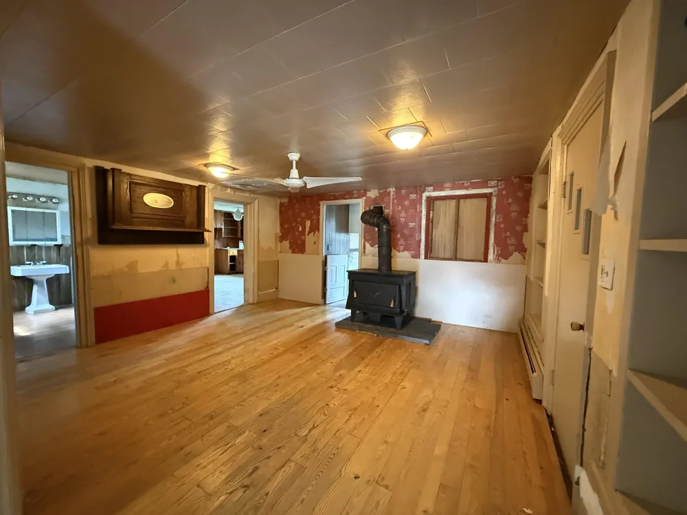 1433 Mill Street Clay Township, MI 48001