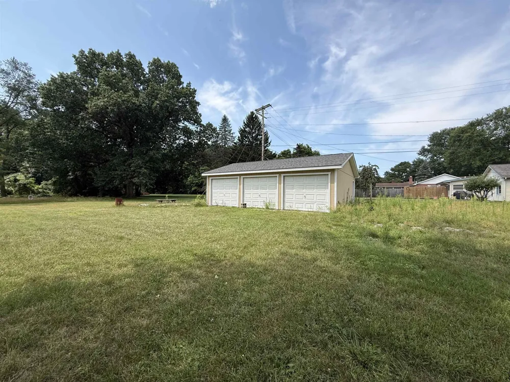 1433 Mill Street Clay Township, MI 48001
