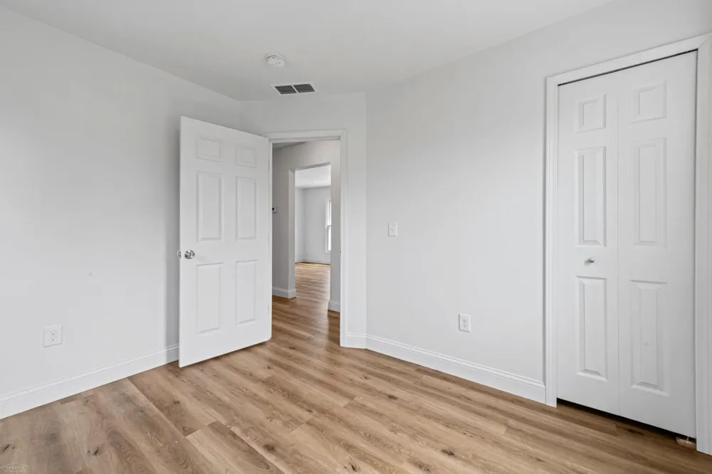 25545 Packard Street Roseville City, MI 48066