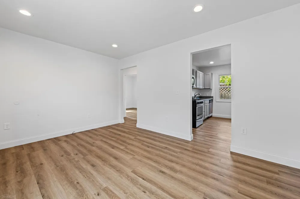 25545 Packard Street Roseville City, MI 48066