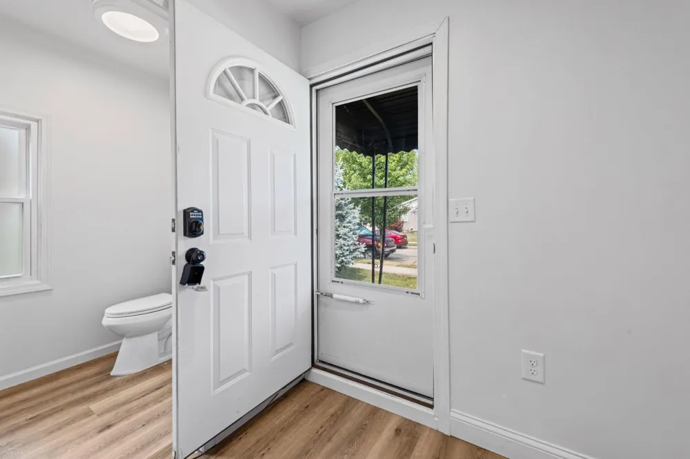 25545 Packard Street Roseville City, MI 48066