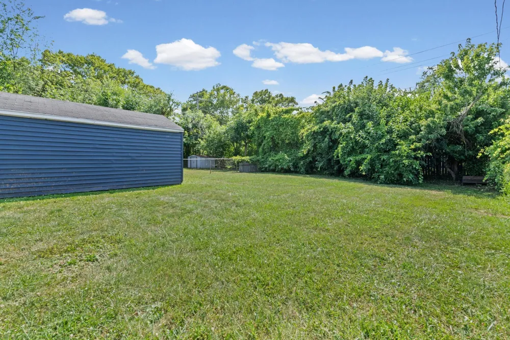 25545 Packard Street Roseville City, MI 48066