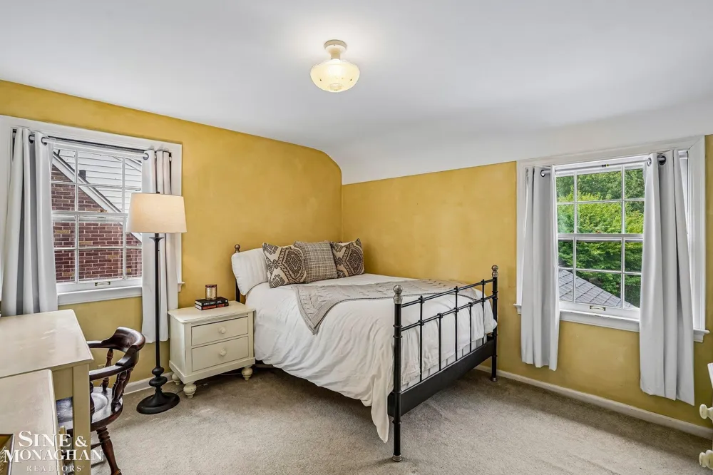 470 Allard Road Grosse Pointe Farms City, MI 48236