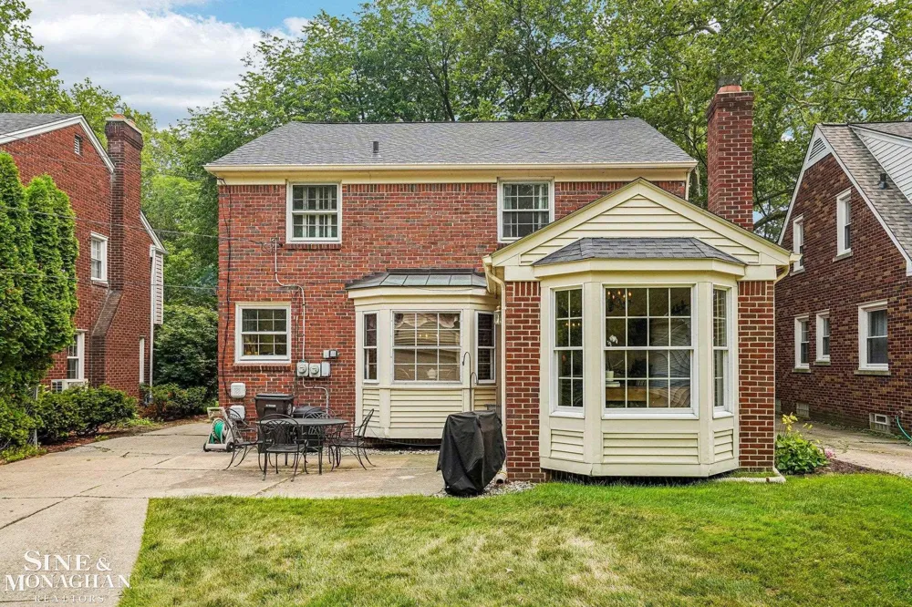 470 Allard Road Grosse Pointe Farms City, MI 48236