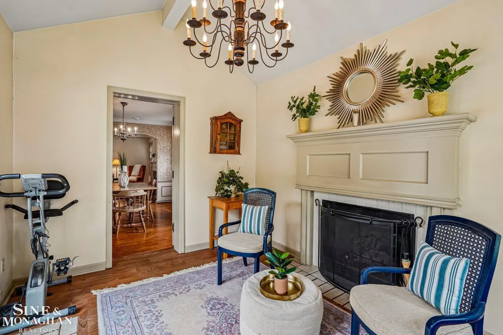 470 Allard Road Grosse Pointe Farms City, MI 48236