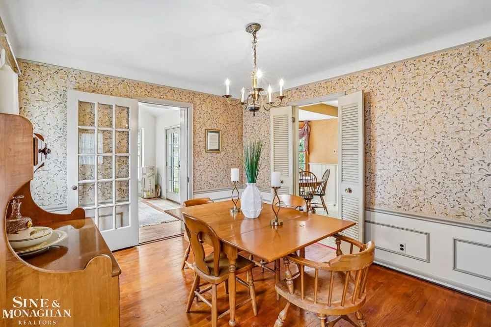 470 Allard Road Grosse Pointe Farms City, MI 48236