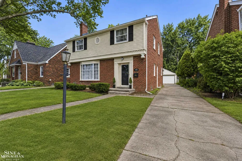 470 Allard Road Grosse Pointe Farms City, MI 48236