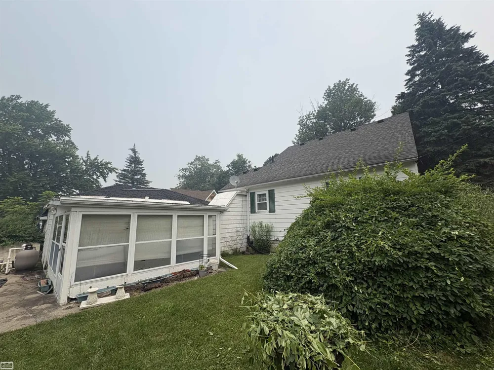 6032 Fox Street Mayville Village, MI 48744