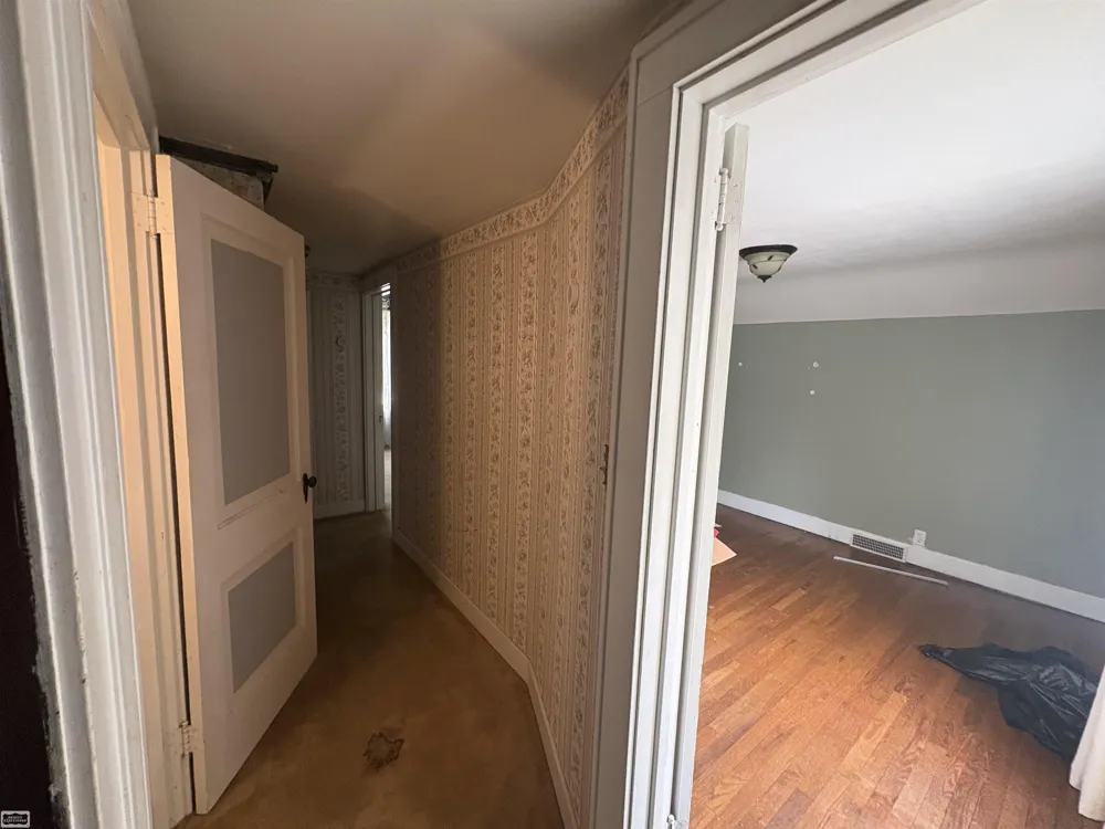 6032 Fox Street Mayville Village, MI 48744