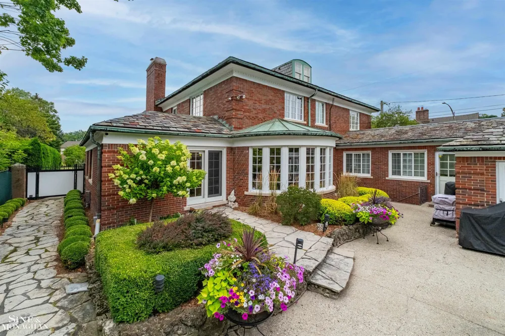 701 Balfour Street Grosse Pointe Park City, MI 48230