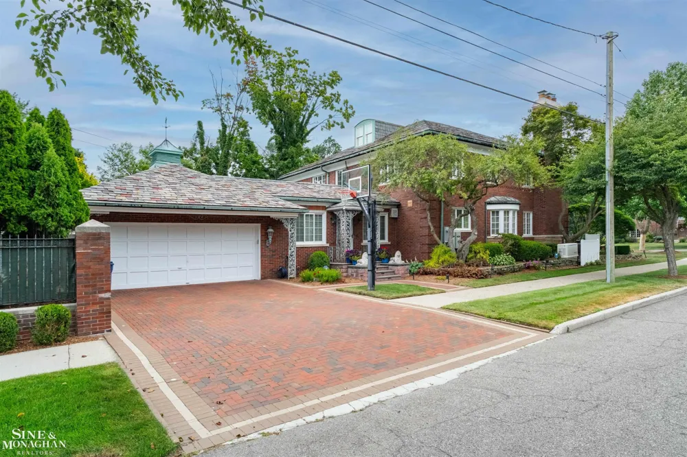 701 Balfour Street Grosse Pointe Park City, MI 48230